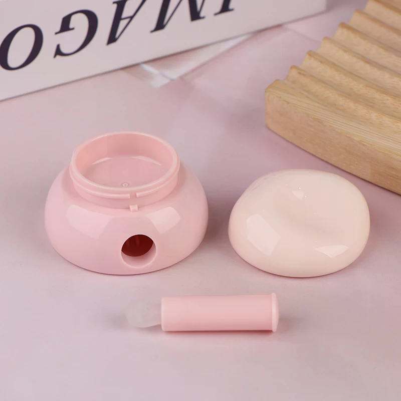 Pudełko na mini krem do twarzy – Lip Balm recenzja i cena